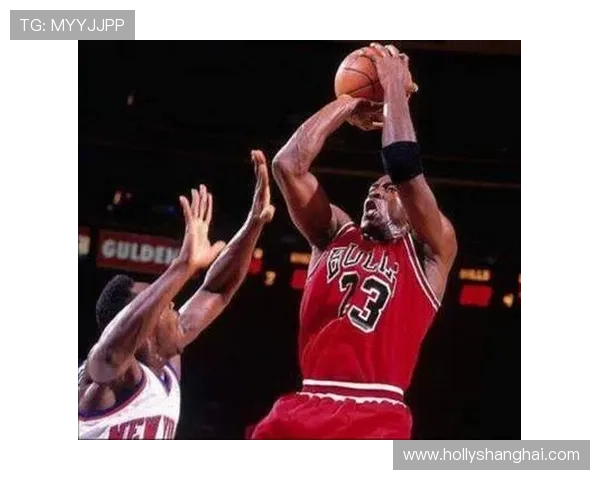 巴克利称詹姆斯为历史第三人不忍目睹其职业生涯末期的挣扎与困境